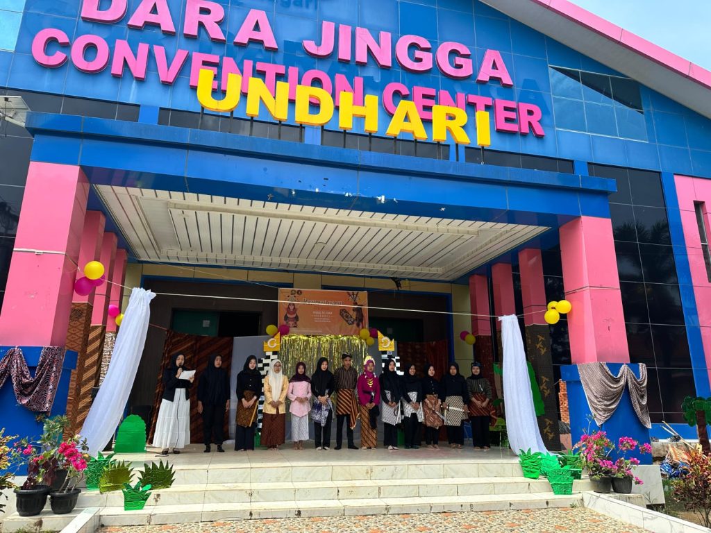 Belajar, Berkarya, dan Menginspirasi lewat Drama Edukatif Mahasiswa PGSD UNDHARI